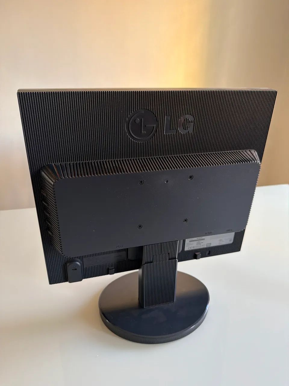 Monitor LG Flatron L1753T-SF - Foto 2