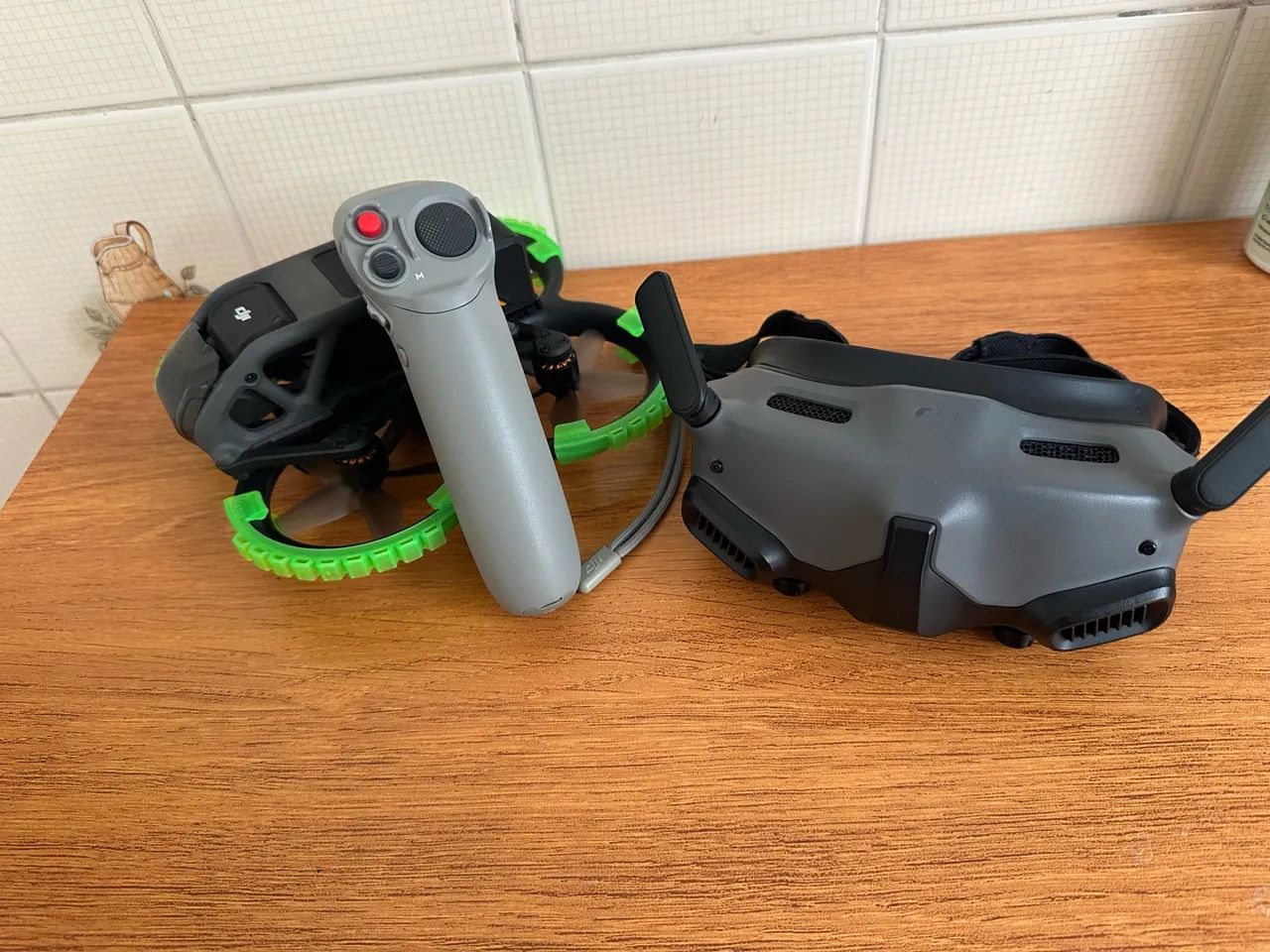 Drone DJI Avata Pro-View Combo + DJI Goggles 2 4K Motion Controller  - Foto 3