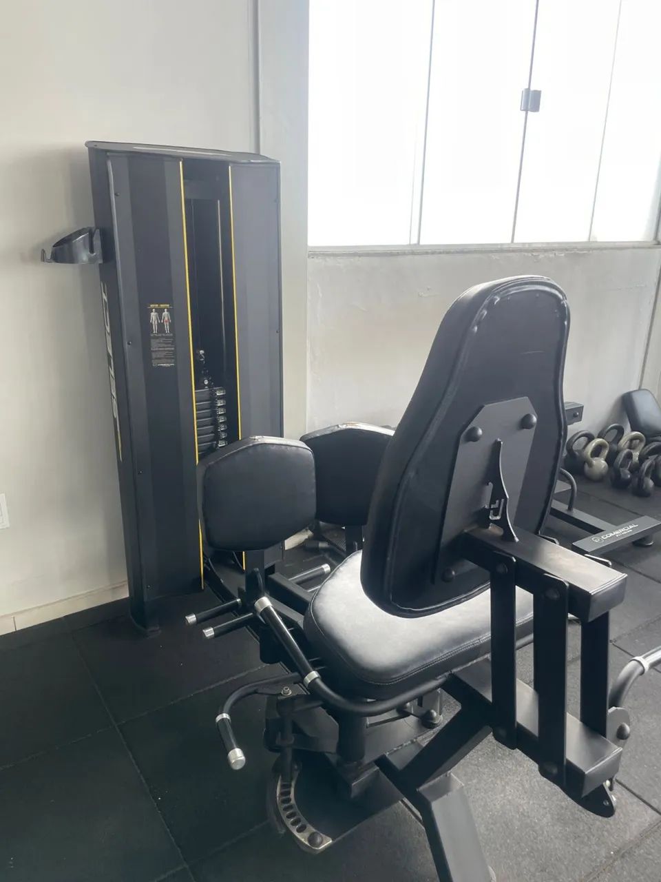 Abdutor e adutora conjugada musculação 