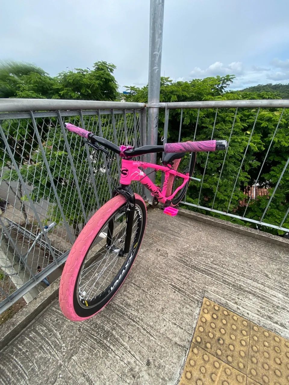 Vendo bicicleta show do grau