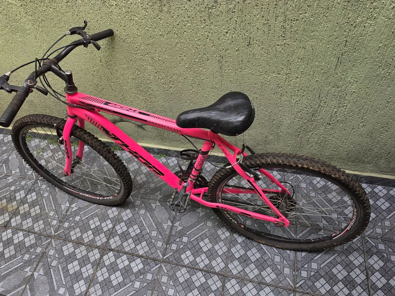 Bike aro 24. Ela é de alumínio  - Foto 2