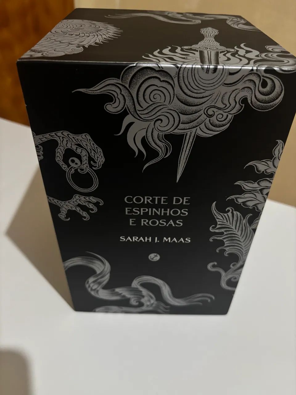 Corte de espinhos e rosas Box completo 