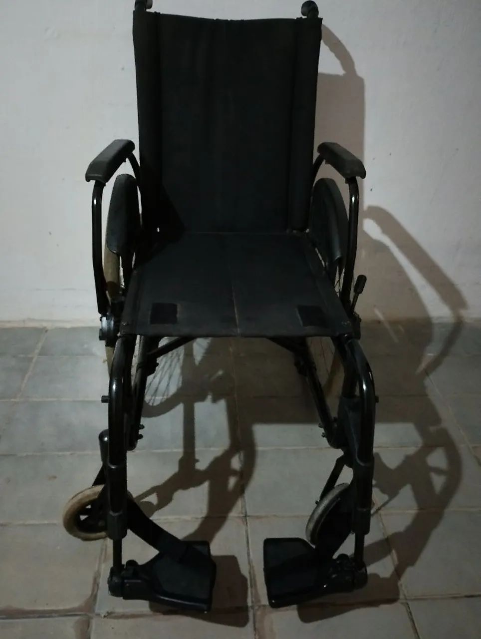 Cadeira de rodas  - Foto 2