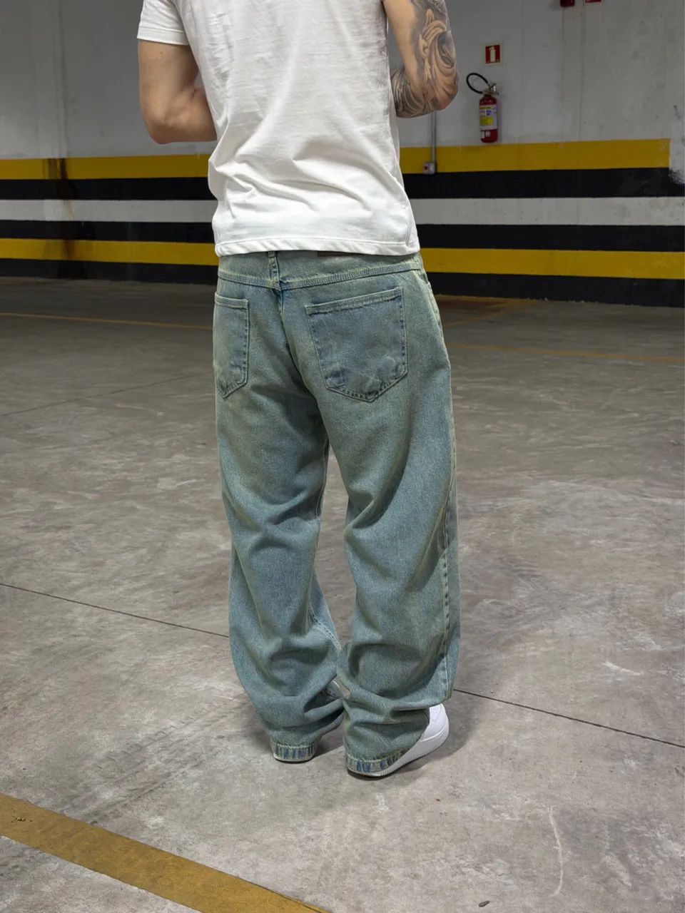 Calça Jeans Reta Presence Dirty Basic tamanho 40 nova com etiqueta - Foto 2