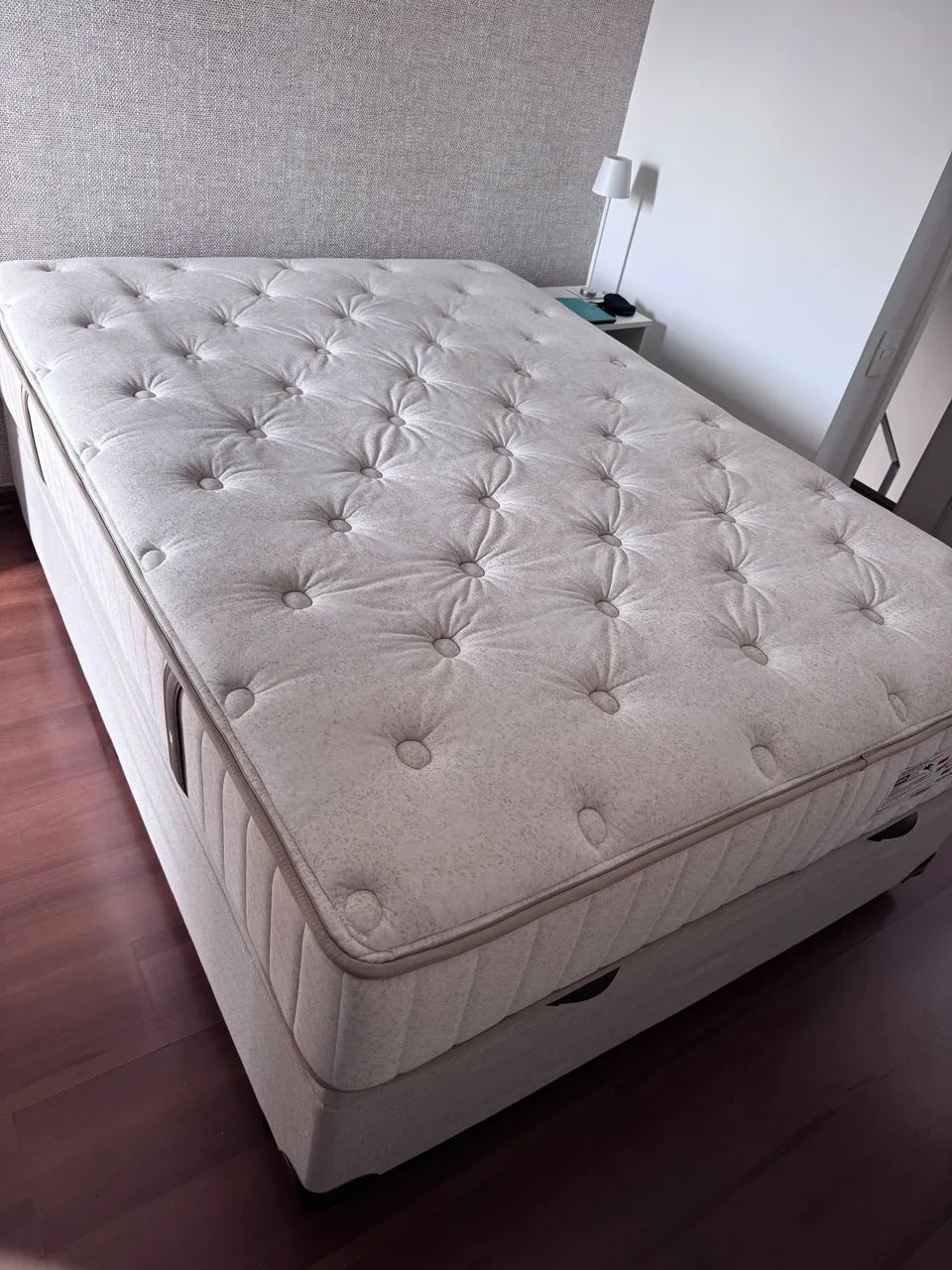 Cama bau e colchao pikolin