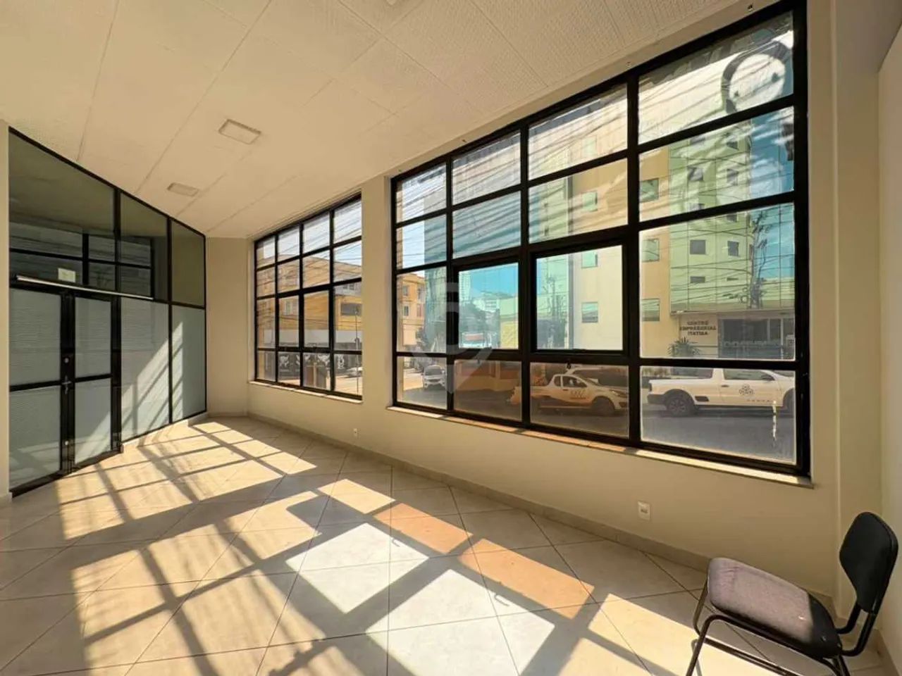 Sala - / Comercial / Centro