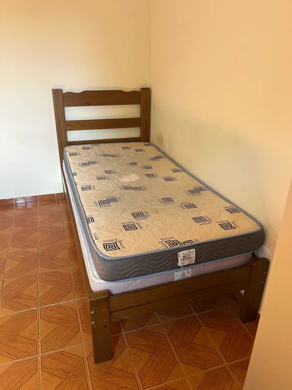 VENDO COLCHÕES DE SOLTEIRO