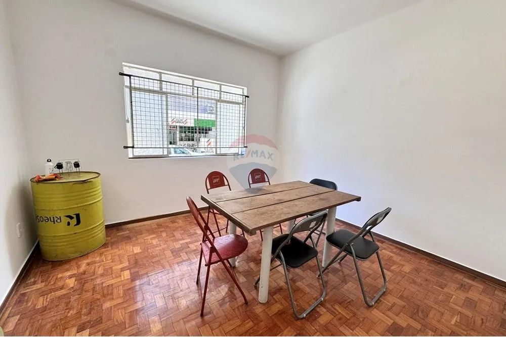 Ponto Comercial Amplo com Espaços Flexíveis para Diversos Tipos de Negócios no Centro, Gra - Foto 3