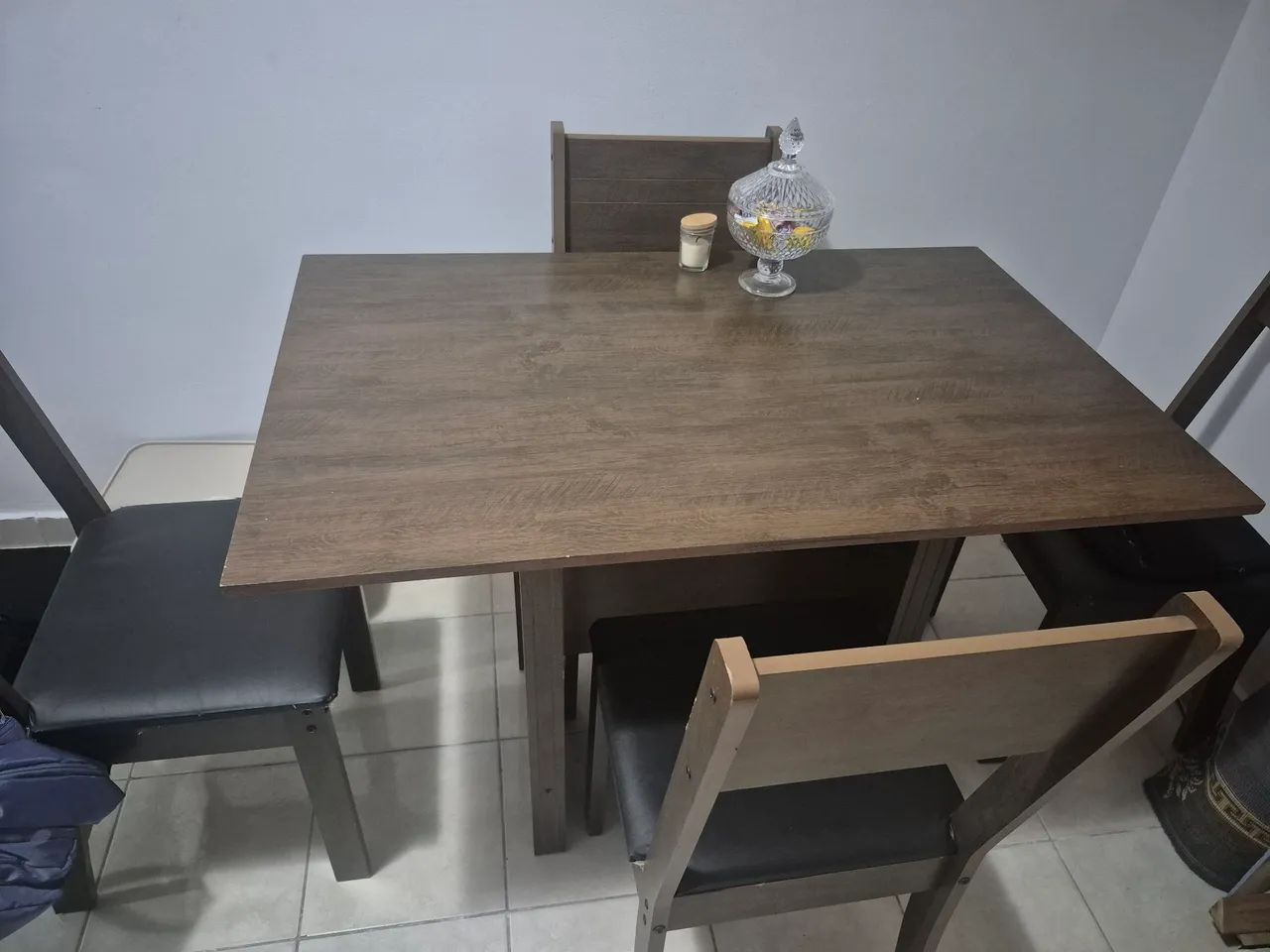 Mesa 4 cadeiras