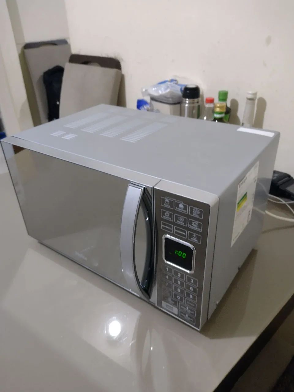 Microondas Philco 25 litros, Cinza Metálico, Espelhado  - Foto 4