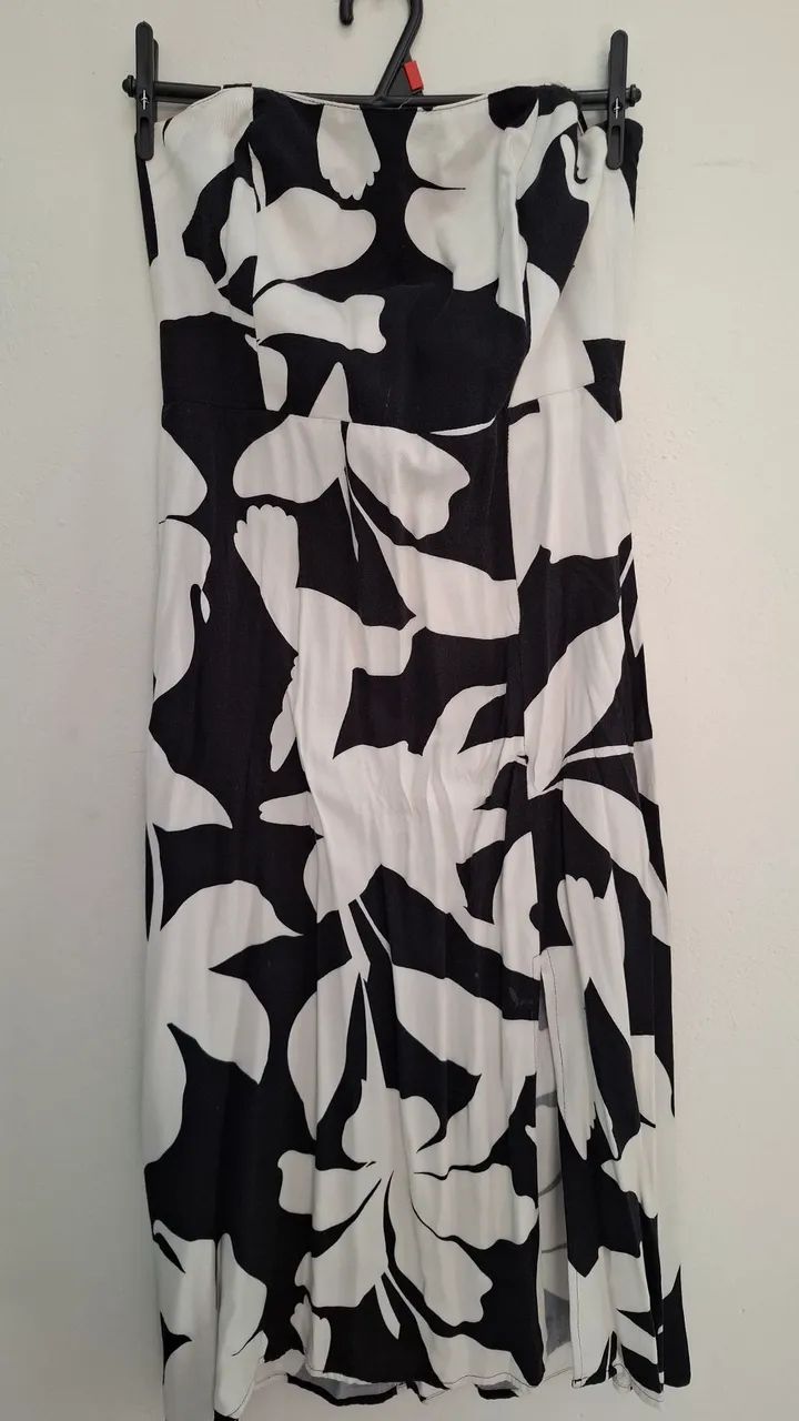 Vestido midi YSC com estampa floral preto e branco - Foto 4