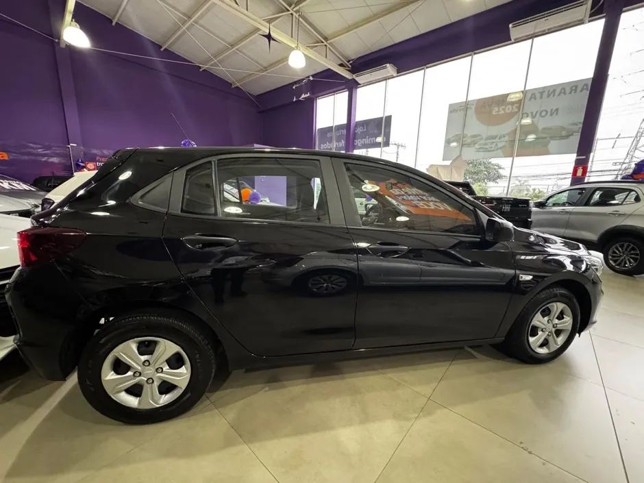 Chevrolet Onix Hatch 1.0 12V Flex Mec. 4P, foto 3 de 8