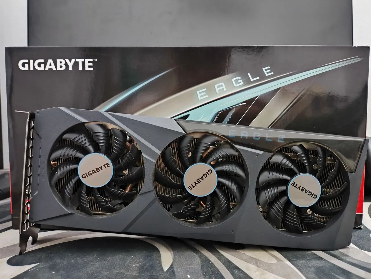 Placa de Vídeo Gigabyte AMD Radeon RX 6700 XT Eagle 12GB (Com Caixa) - Foto 2