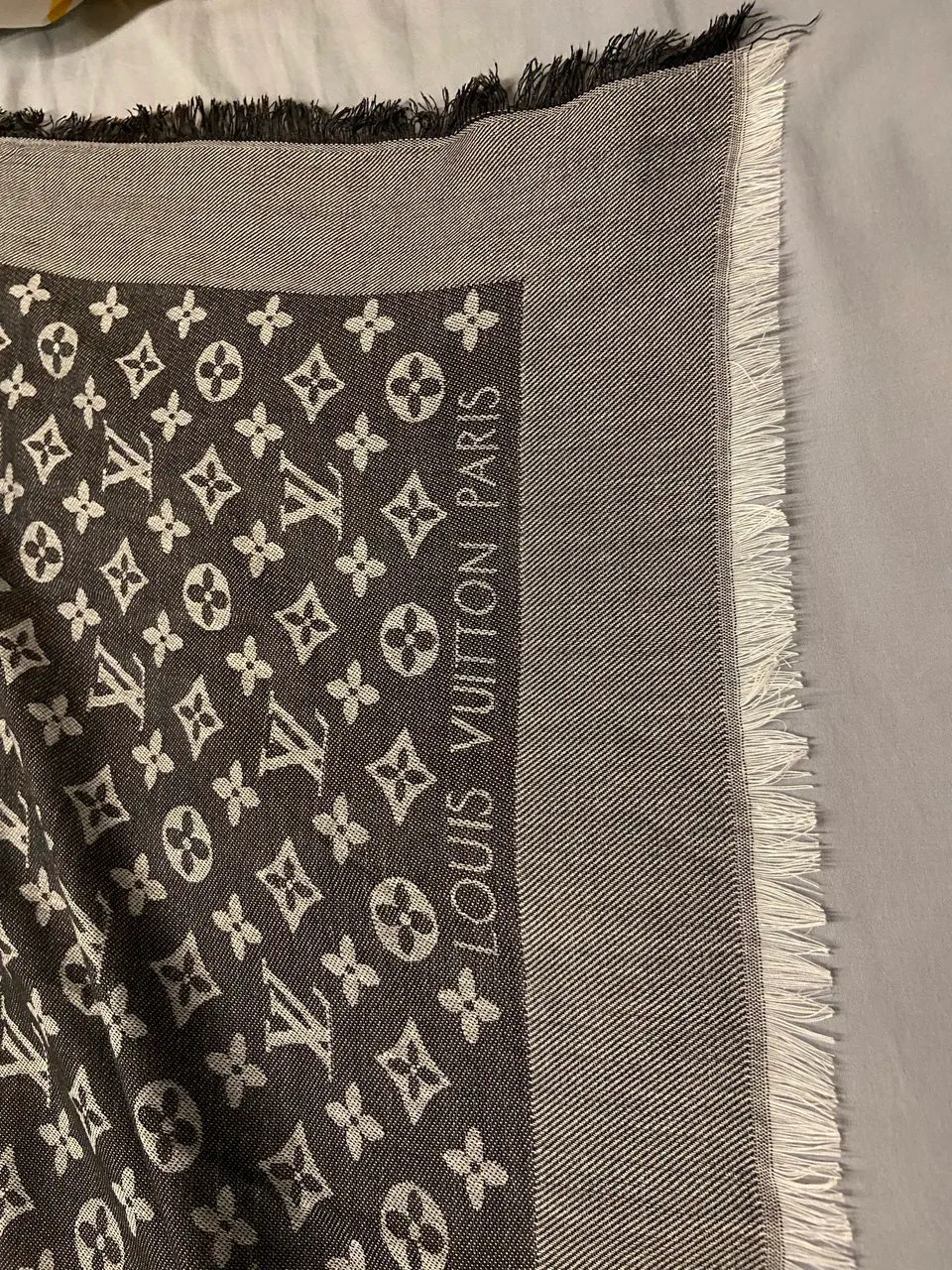 Lenço scarf Louis Vuitton cinza grande   - Foto 3