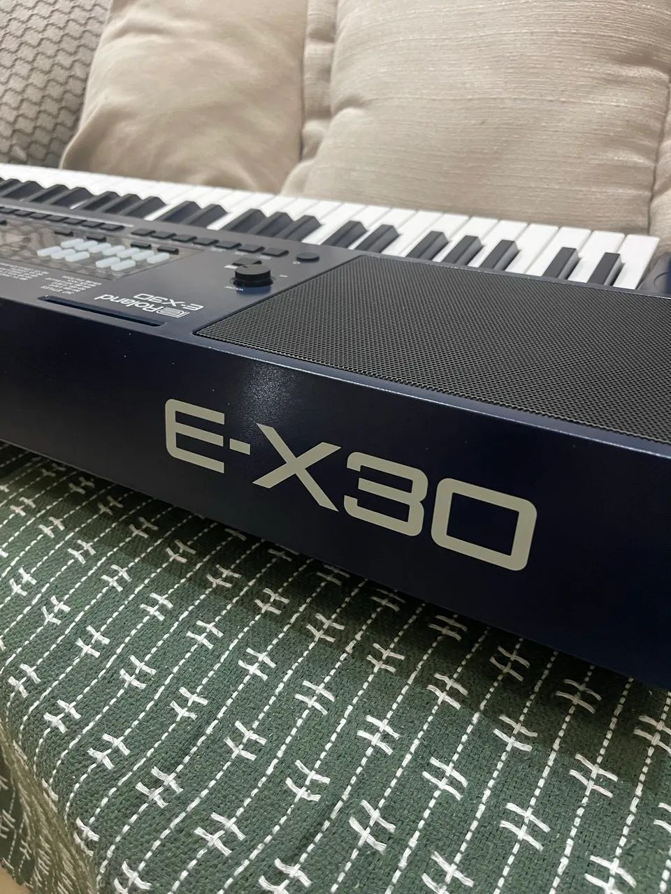 Teclado ROLAND EX30