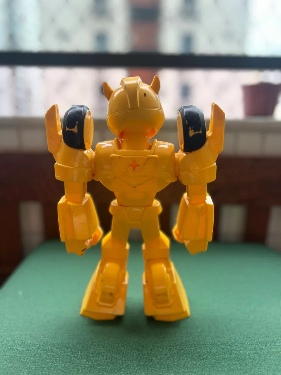 Boneco Bumblebee Transformers - Usado em Bom Estado - Foto 2