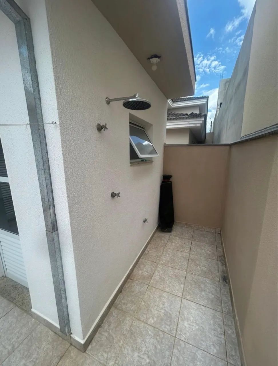 Alugo Casa Térrea em Araçoiaba da Serra - Foto 4