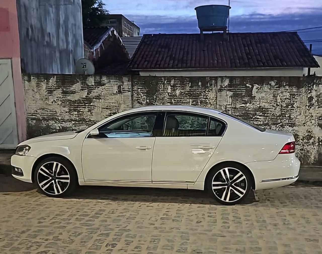 Volkswagen Passat Passat TB 2.0 FSI/TSI 211cv Tiptronic 4p 2013