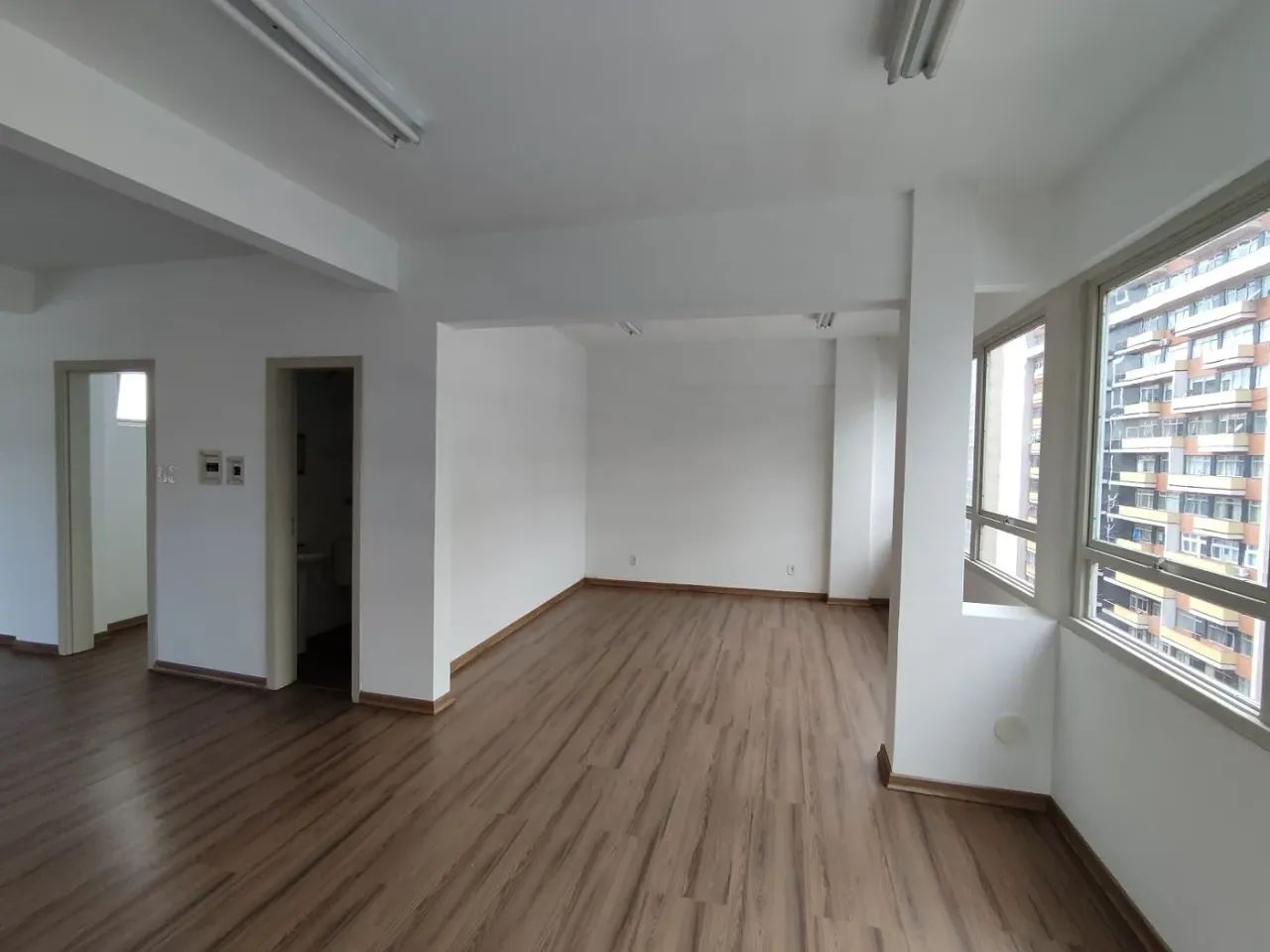 SALAS COMERCIAIS NA SALGADO FILHO - Foto 3
