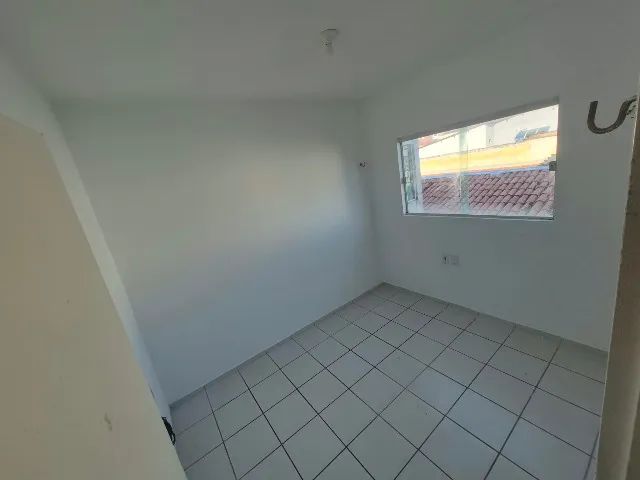 ALUGO - KitNet no bairro Vila União - Foto 4