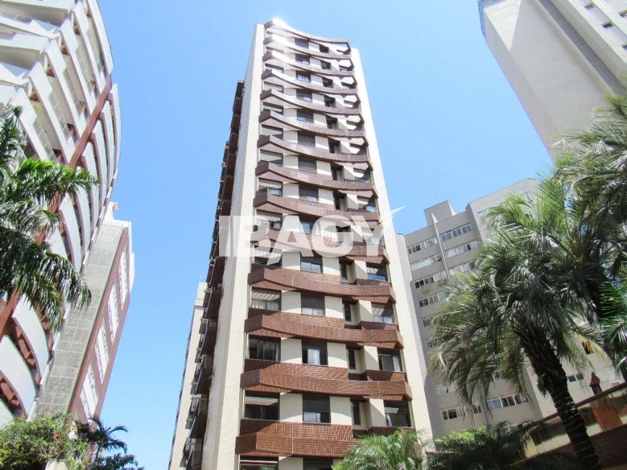 Excelente Apartamento 2 dormitório(s) em Centro - Florianópolis
