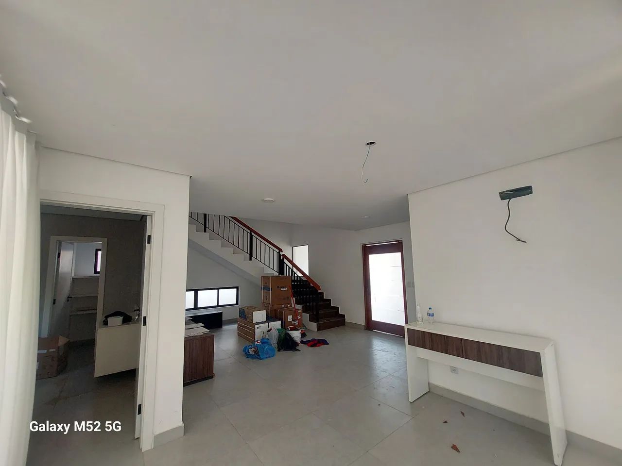 25 cada parede 
