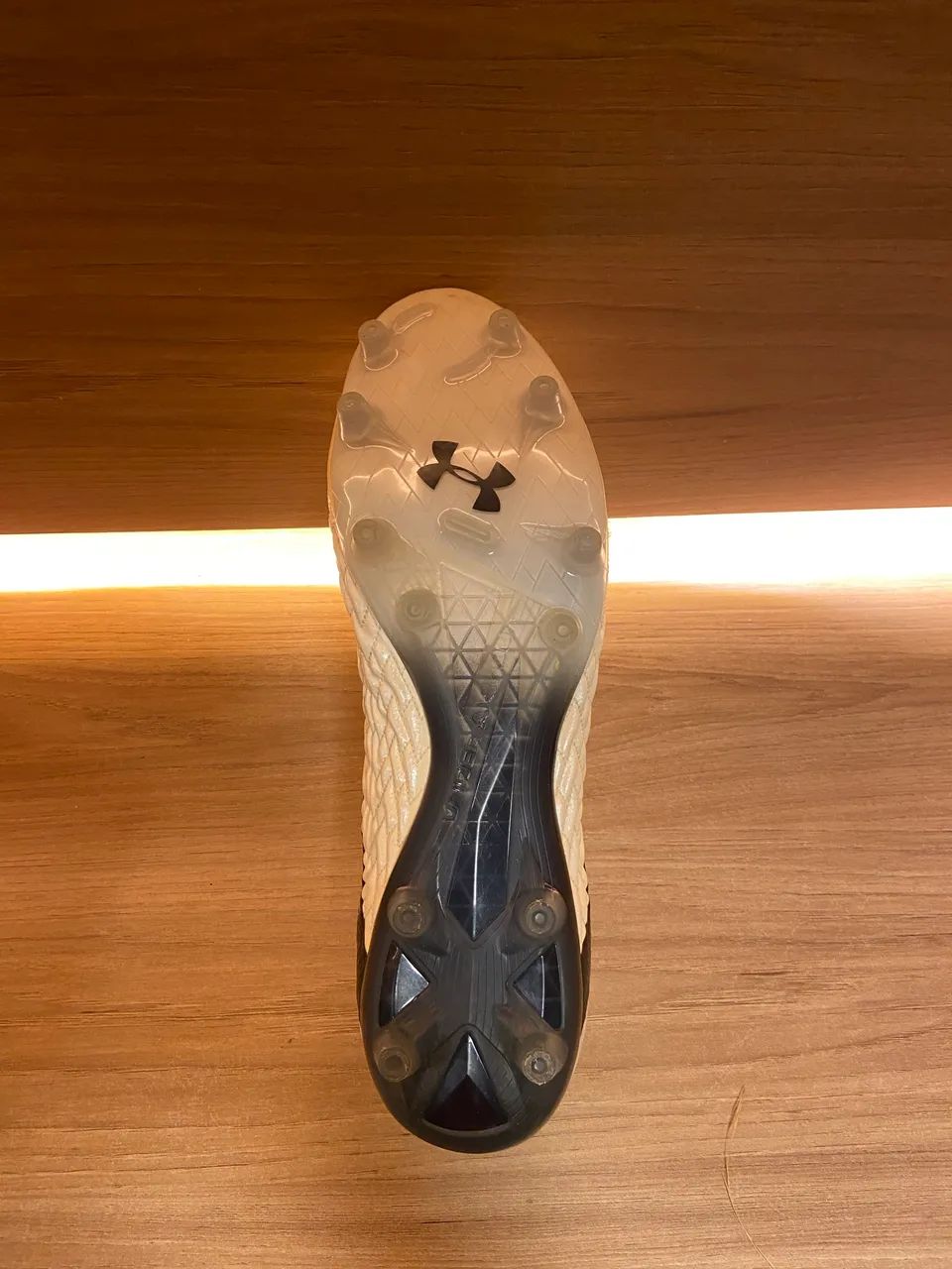 Chuteira Under Armour Clone Magnetico Pro - Foto 4