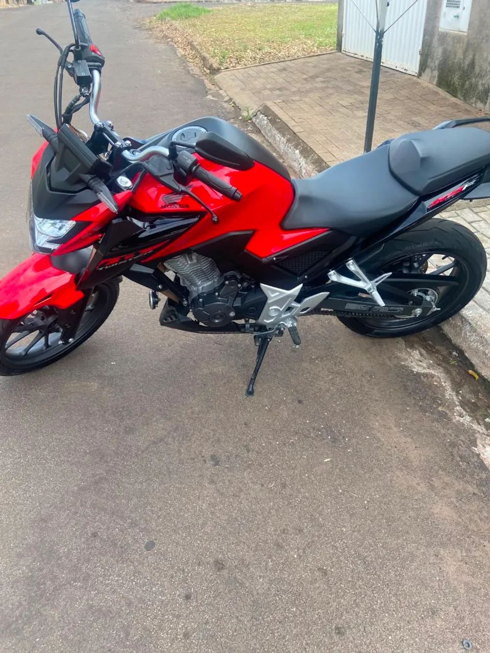 Vende-se Cb 300f Abs - Foto 5