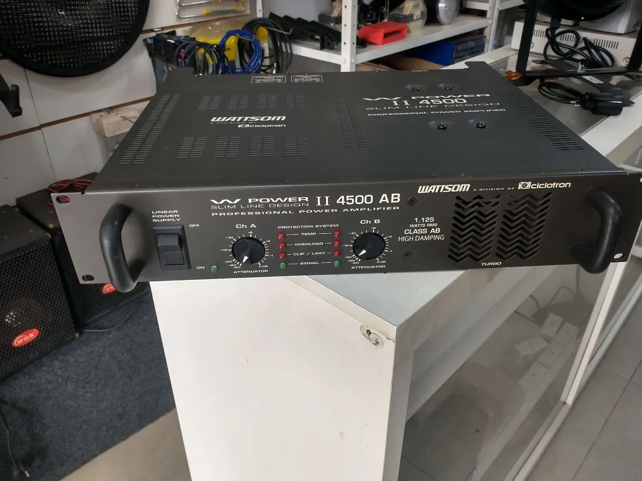 Amplificador e Power 4500