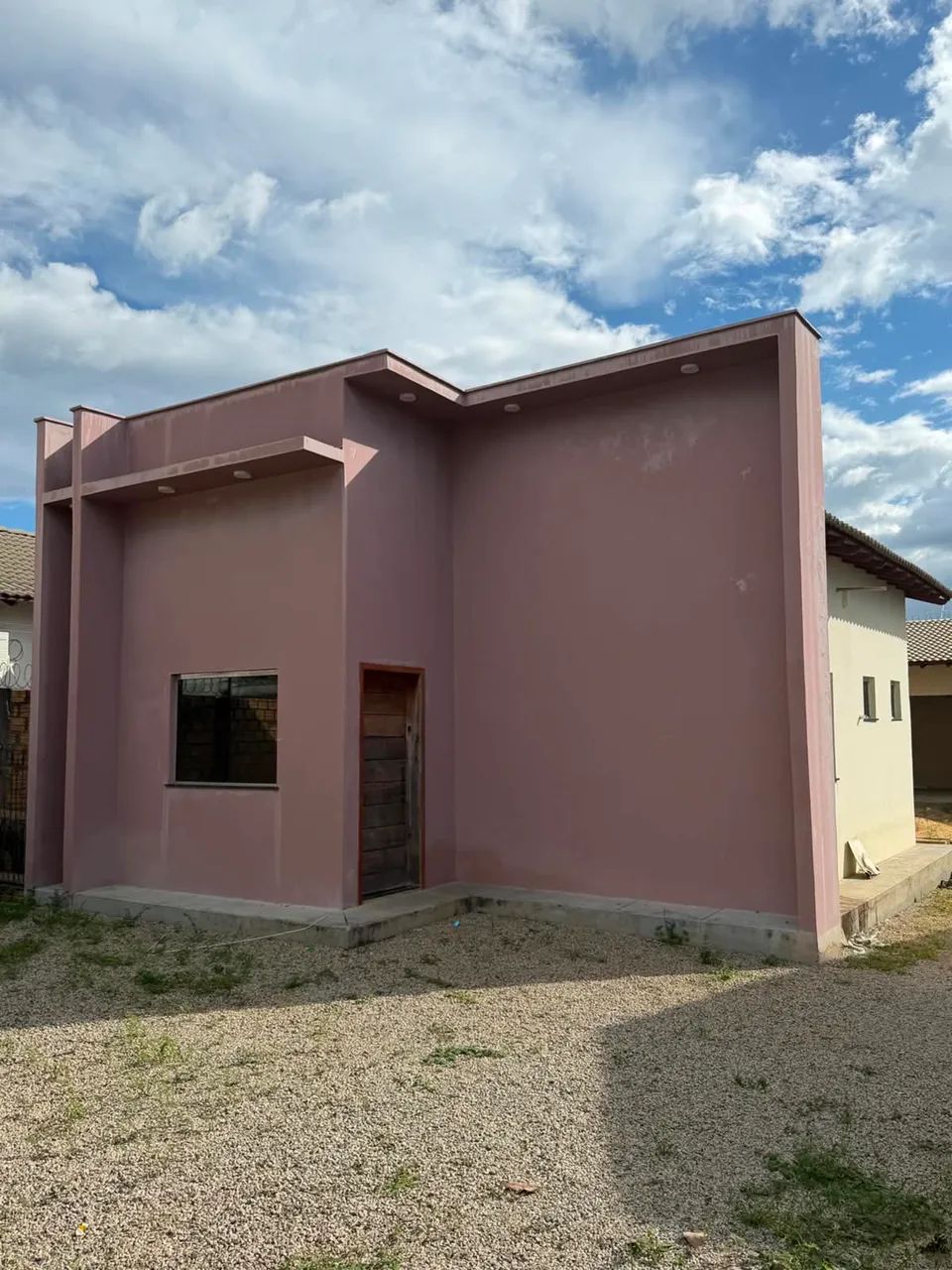Vende-se Casa no Cidade Satélite 