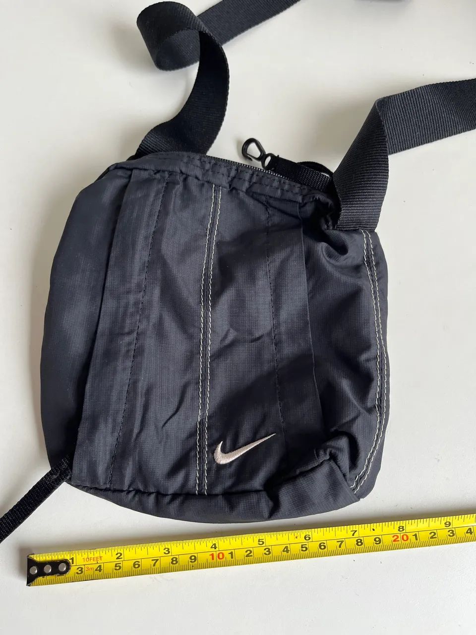 Bolsa ombro Nike preta - Foto 4