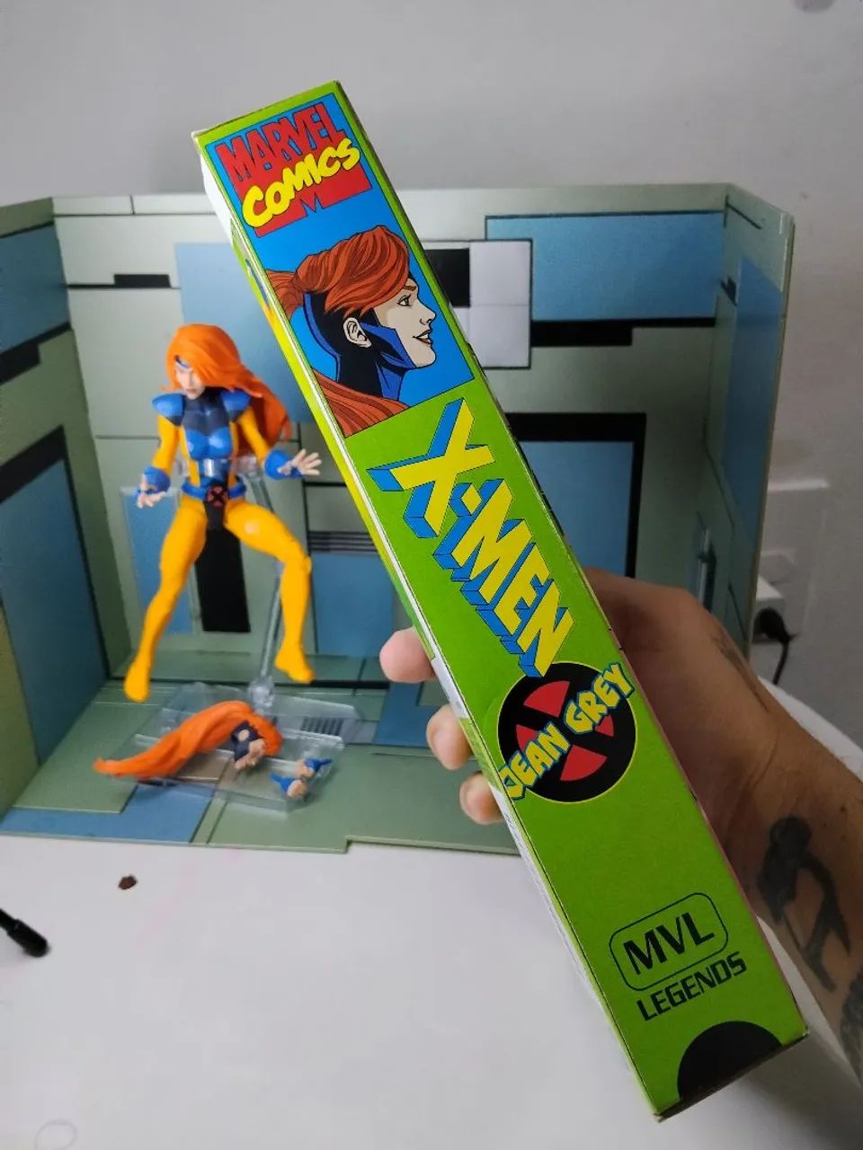 Boneco Marvel Legends Jean Grey X-Men Animated Series VHS Hasbro - Foto 4