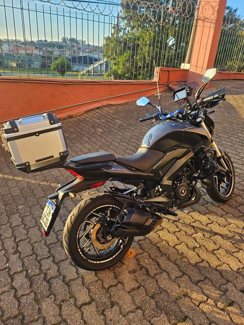 Dominar 400 - Foto 2