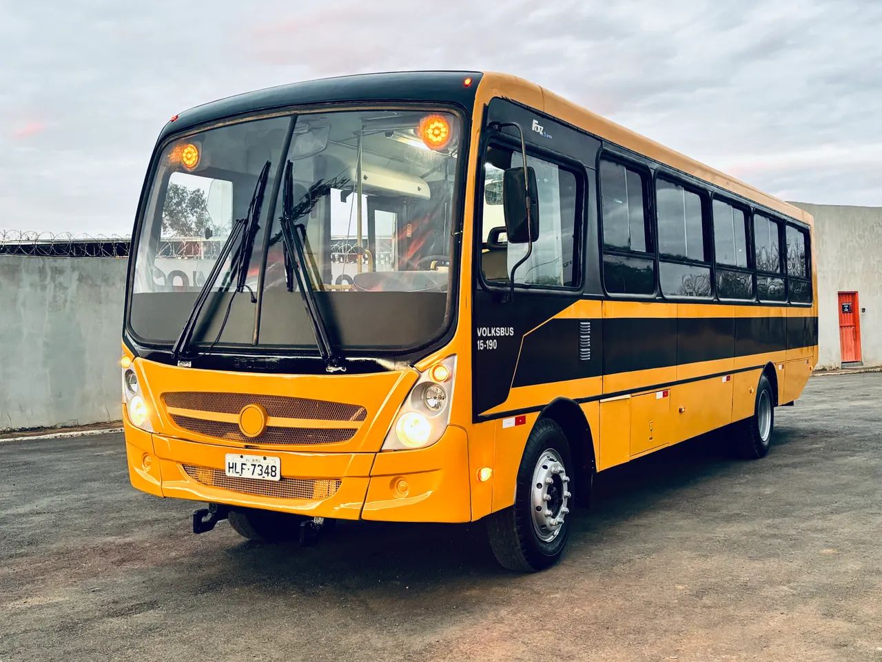 Ônibus escolar  - Foto 2