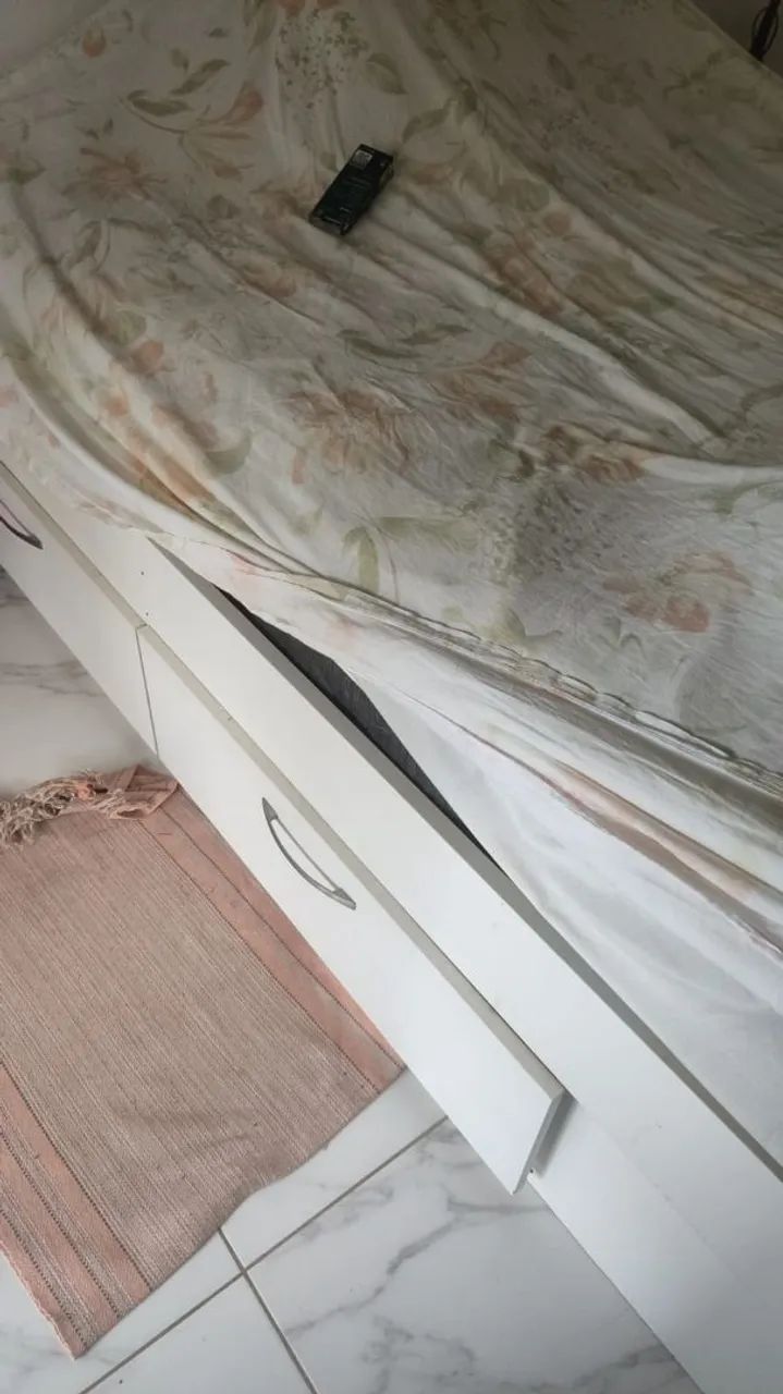 Cama (com gaveteiro) e guarda roupa  casal - Foto 5