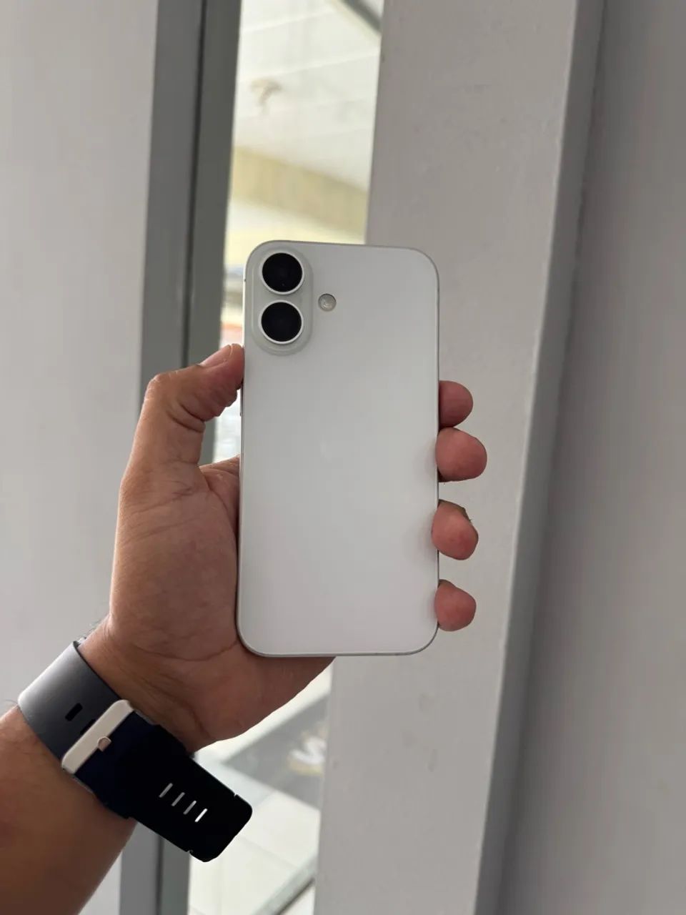 iPhone 16 - 128 