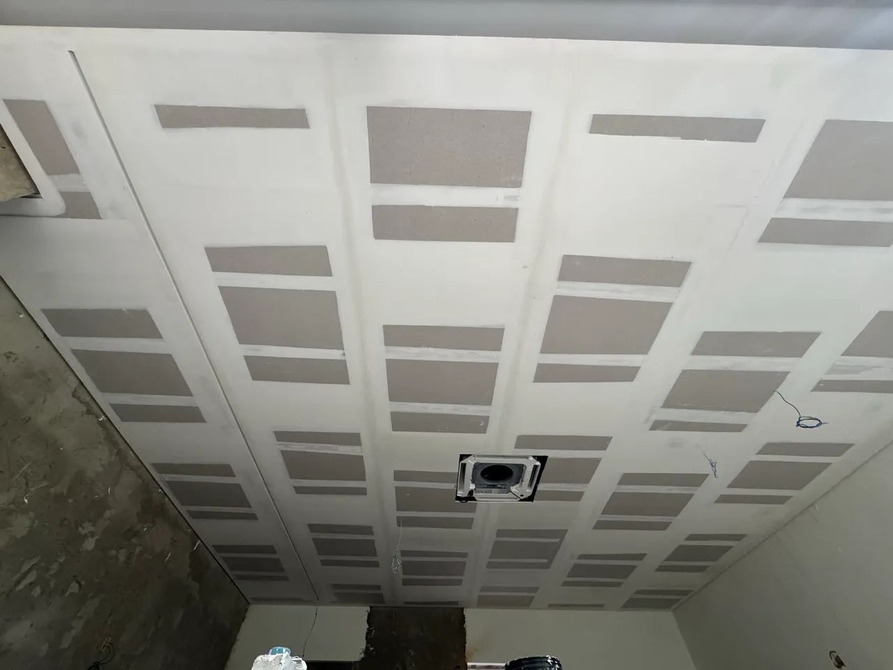 Serviços de gesso e drywall