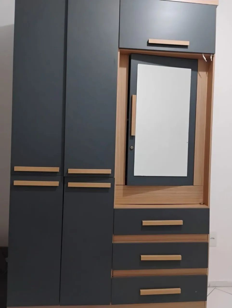Guarda Roupa