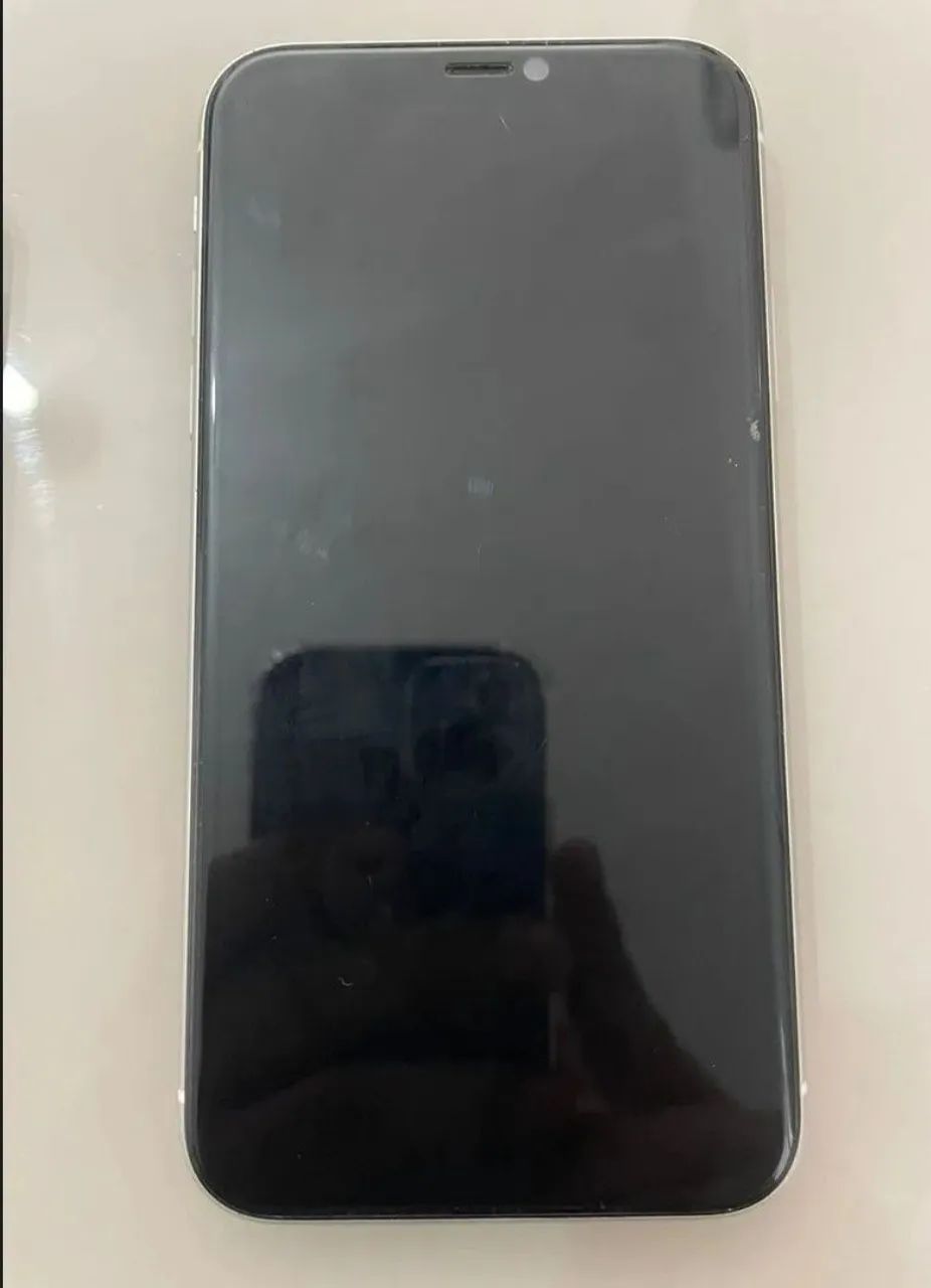 iPhone 11 (Com DEFEITO)