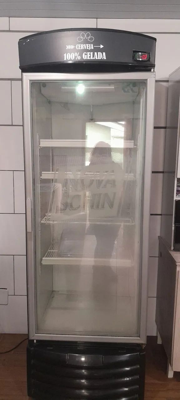 Cervejeira expositora refrigerador 