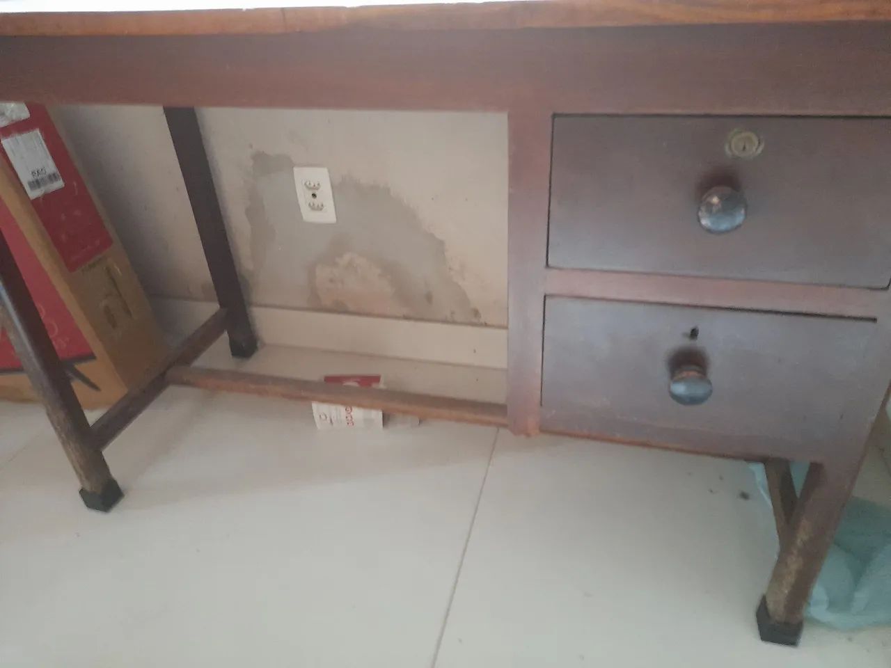 Mesa de madeira antiga - Foto 3