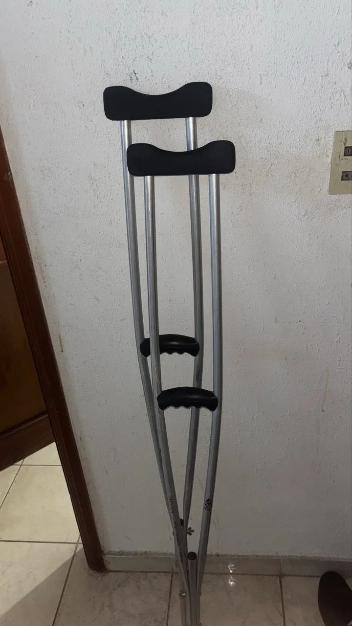 Par de Muletas em alumínio 