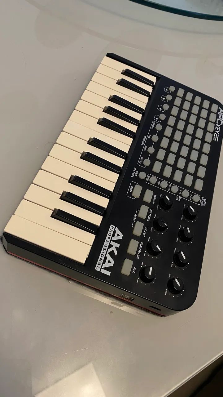 Controlador AKAI KEY25 - Foto 3