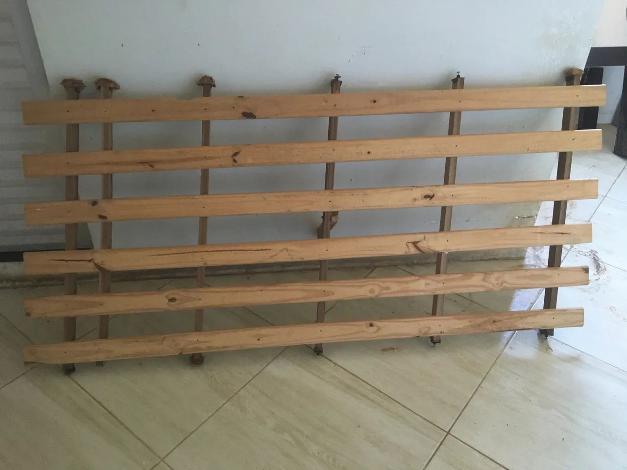 Cama de solteiro 