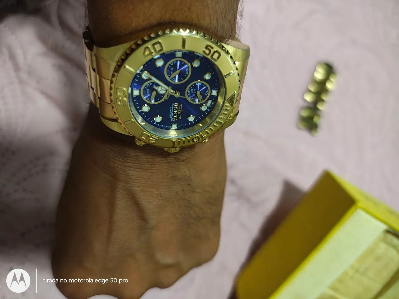 Vendo relógio Invicta dourado!!!