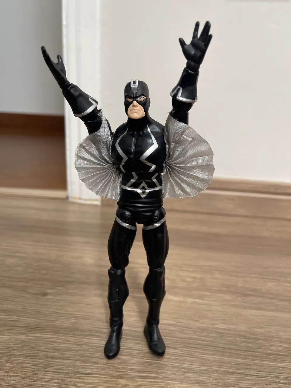 Raio Negro (Black Bolt) da linha Marvel Legends - Foto 3