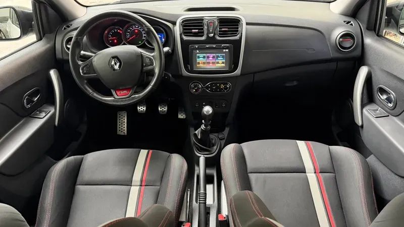 Renault Sandero Sport RS 2.0 Hi-power 16V 5P, foto 3 de 13