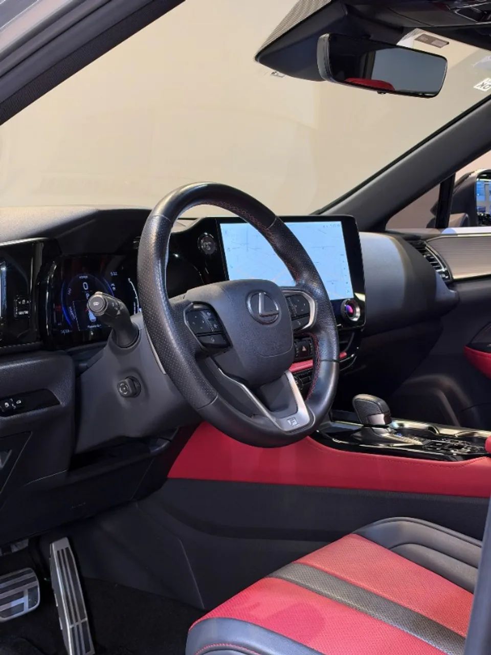 Lexus NX-350h F-sport 2.5 16V Aut. (hybrid), foto 15 de 20