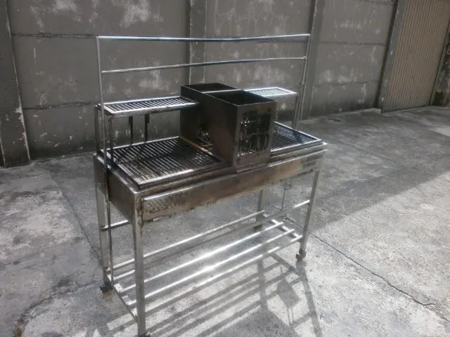 churrasqueira - parrilla -  com carrinho com rodas