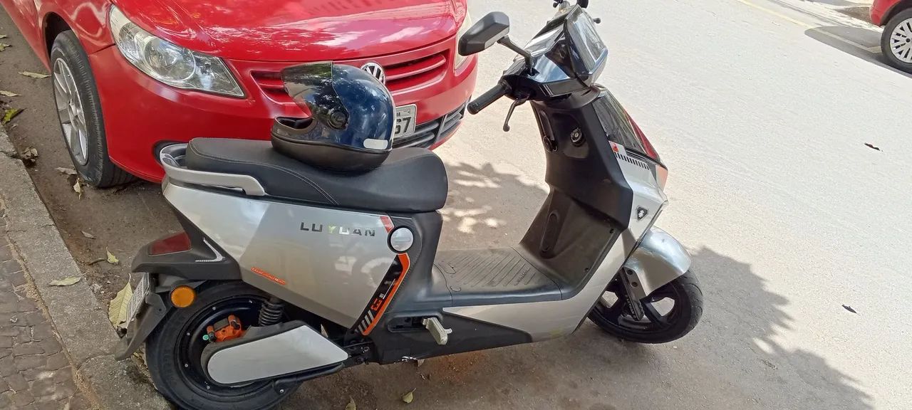 Vendo moto elétrica preço negociável 